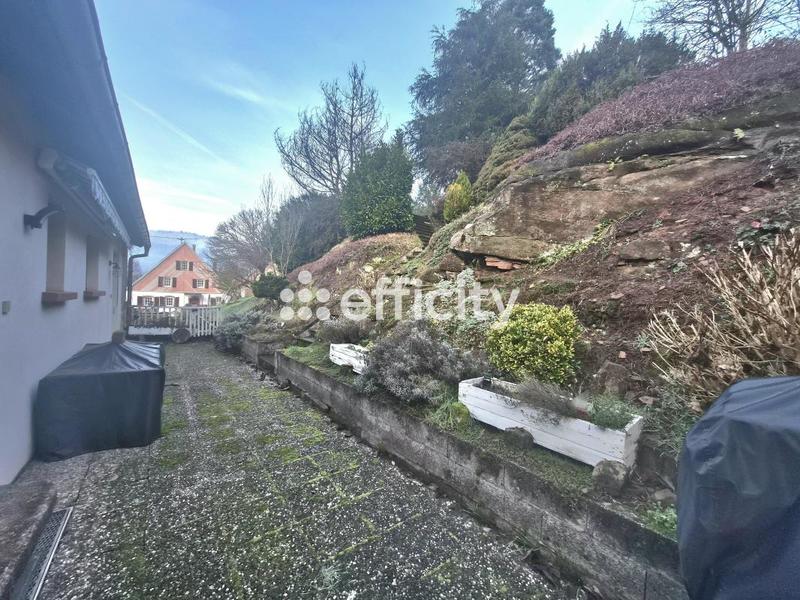 Maison - 203 m² - 8 pièces