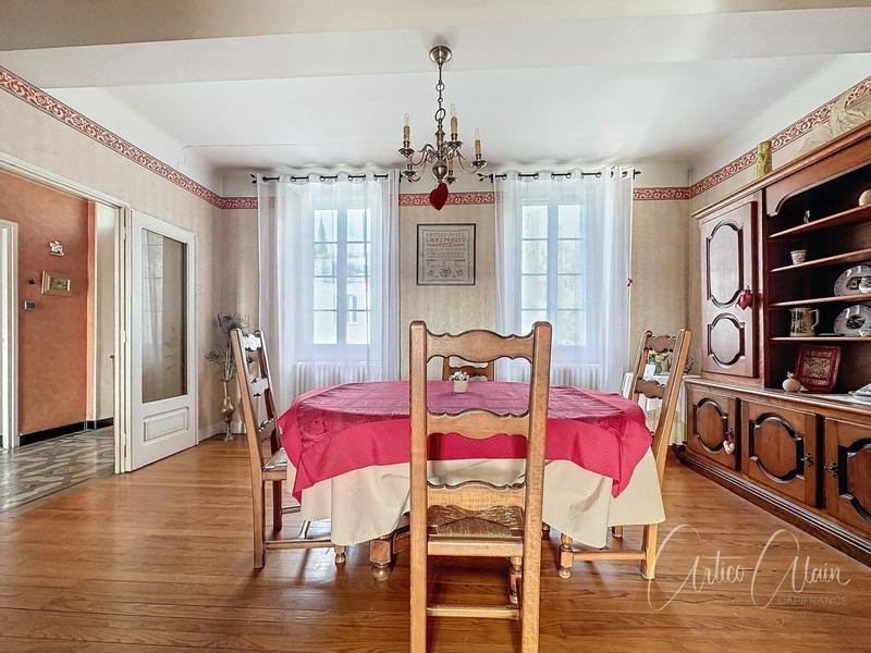 Maison de village - 147 m² - 5 pièces