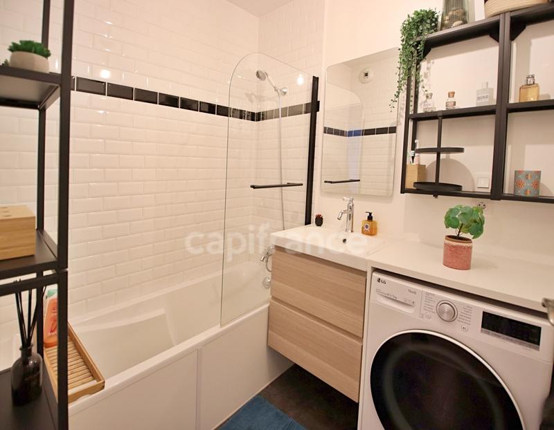 Appartement - 79 m² - 4 pièces