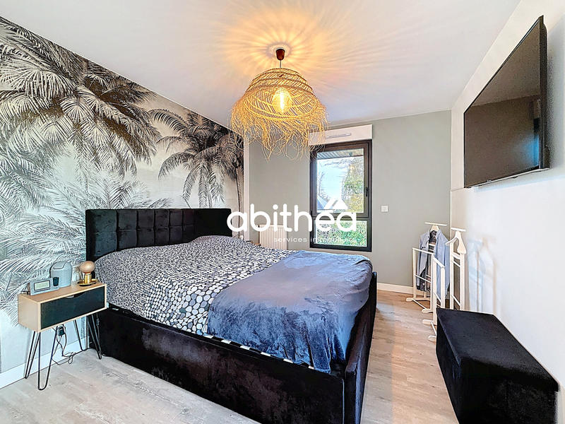 Maison - 176 m² - 8 pièces