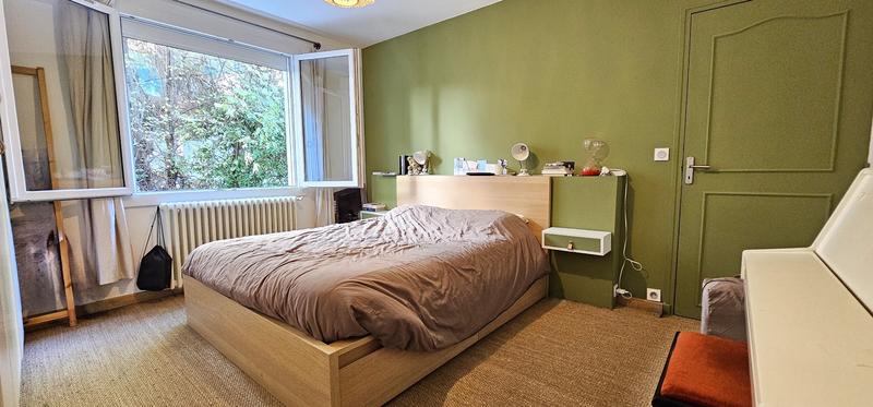 Appartement ancien - 93 m² - 4 pièces