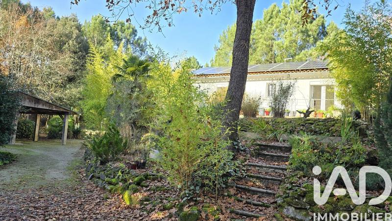 Maison - 166 m² - 8 pièces