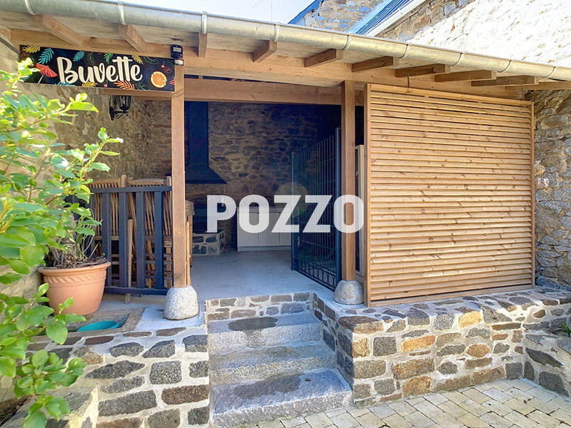 Maison - 380 m² - 11 pièces