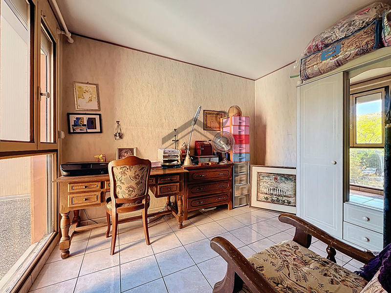 Appartement - 85 m² - 4 pièces