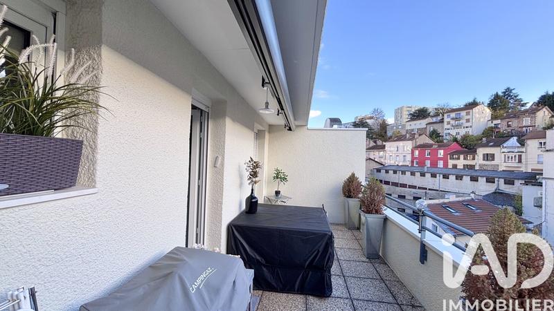 Appartement - 110 m² - 5 pièces