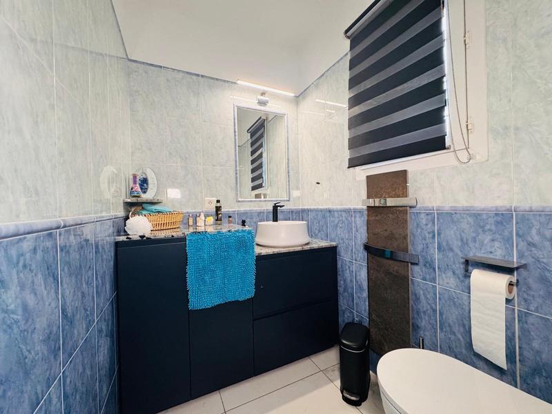 Maison - 203 m² - 6 pièces