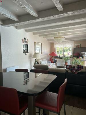 Propriété - 240 m² - 11 pièces