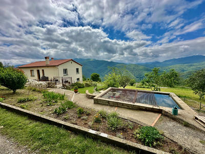 Mas - 230 m² - 14 pièces