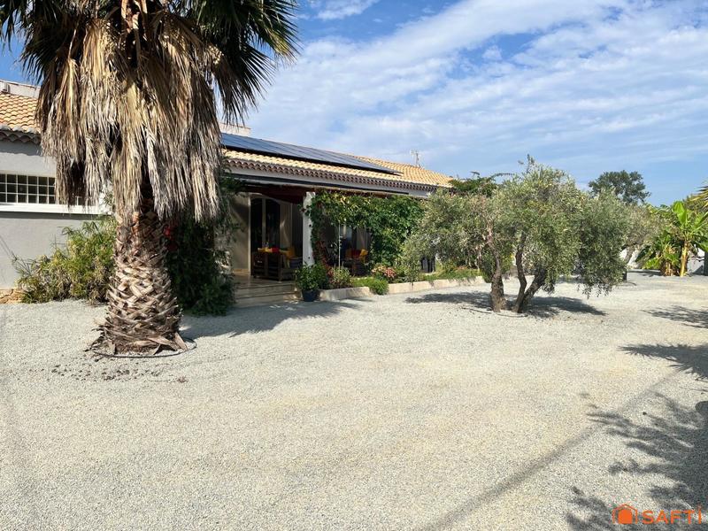 Maison - 163 m² - 6 pièces