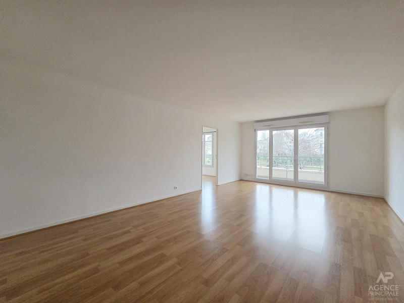 Appartement - 104 m² - 5 pièces