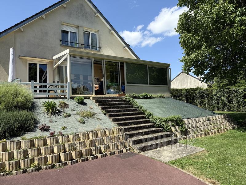 Maison - 168 m² - 6 pièces