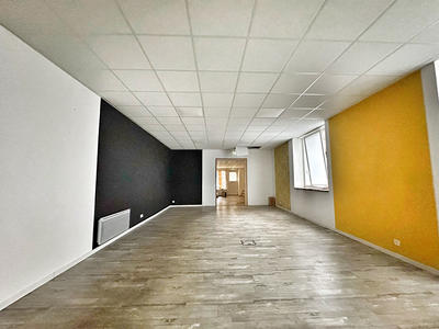 Maison - 250 m² - 8 pièces