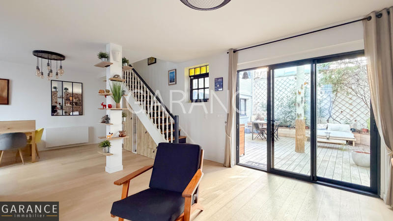 Maison - 151 m² - 6 pièces