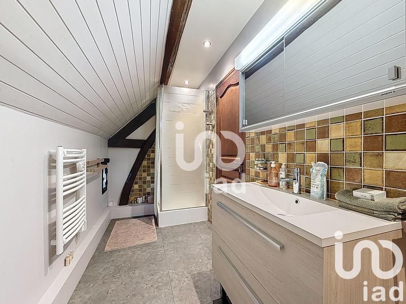 Maison - 243 m² - 8 pièces