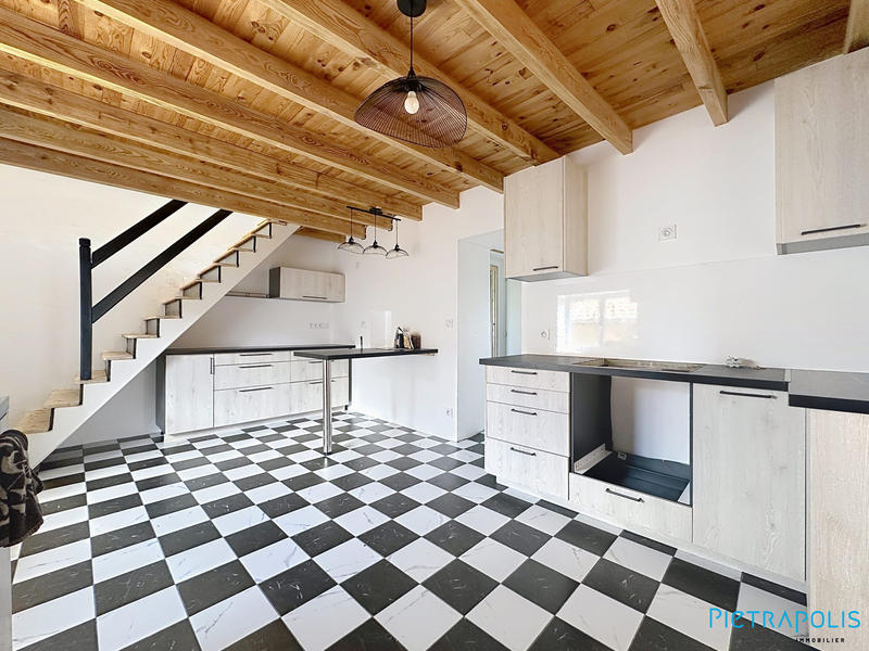 Maison ancienne - 150 m² - 4 pièces