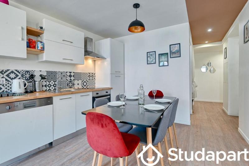 Chambre - 9 m² - 1 pièce