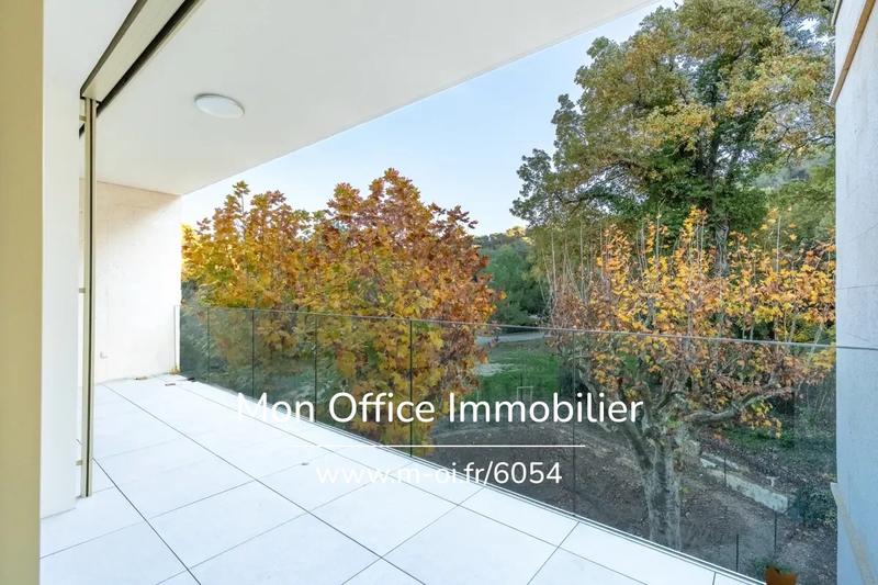 Appartement - 120 m² - 5 pièces