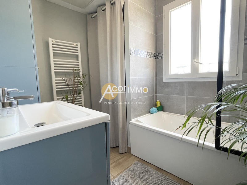 Maison - 74 m² - 4 pièces