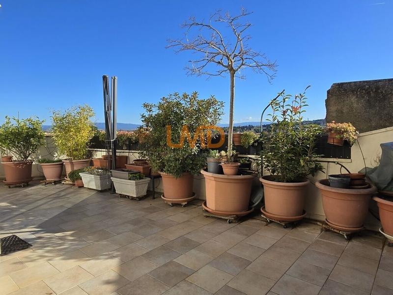 Maison - 156 m² - 6 pièces