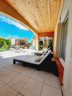 Maison - 140 m² - 4 pièces