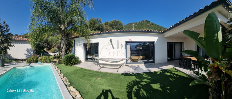 Propriété - 158 m² - 7 pièces