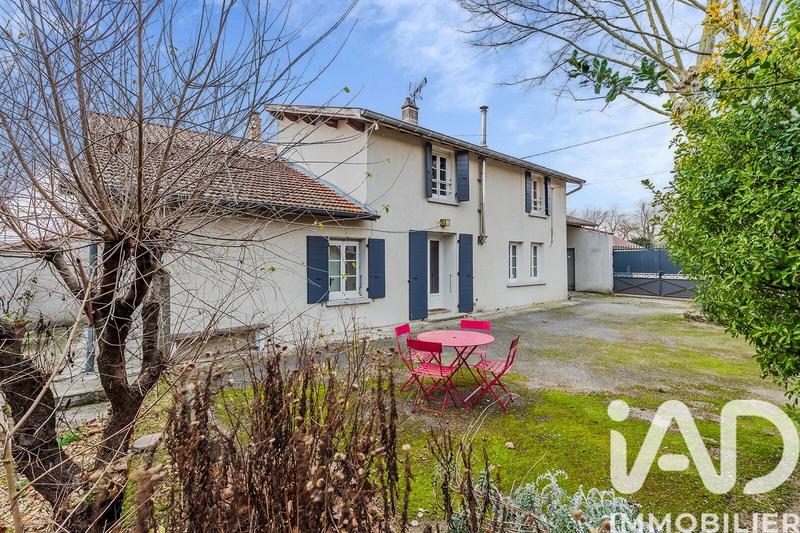 Maison de village - 175 m² - 6 pièces