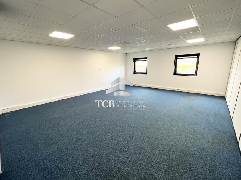 Bureau - 122 m²
