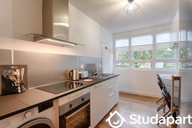 Chambre - 12 m² - 1 pièce