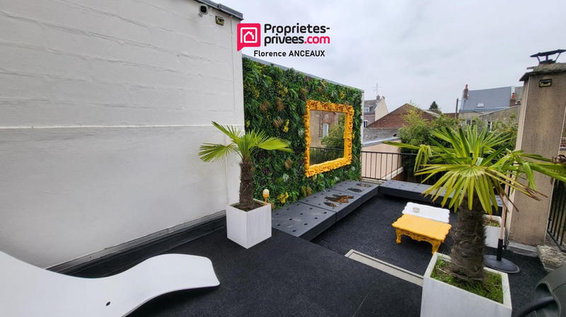 Maison - 305 m² - 10 pièces