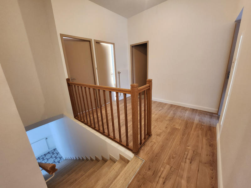 Maison - 180 m² - 7 pièces