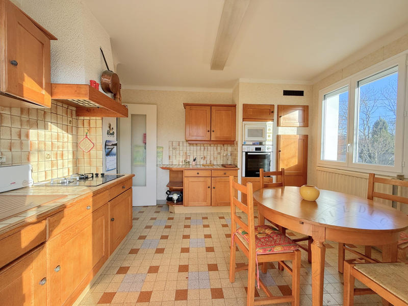 Maison - 121 m² - 5 pièces