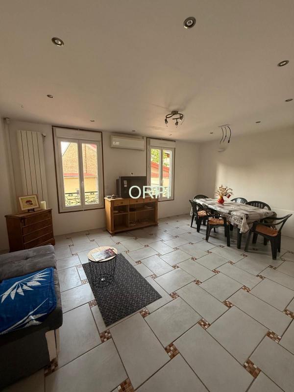 Maison - 82 m² - 4 pièces