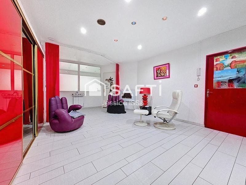 Appartement - 119 m² - 6 pièces