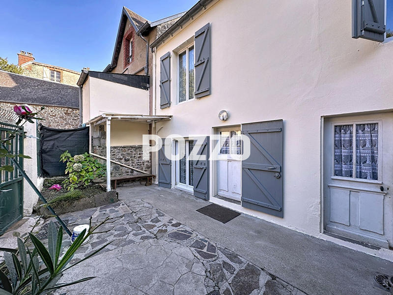 Maison - 99 m² - 6 pièces