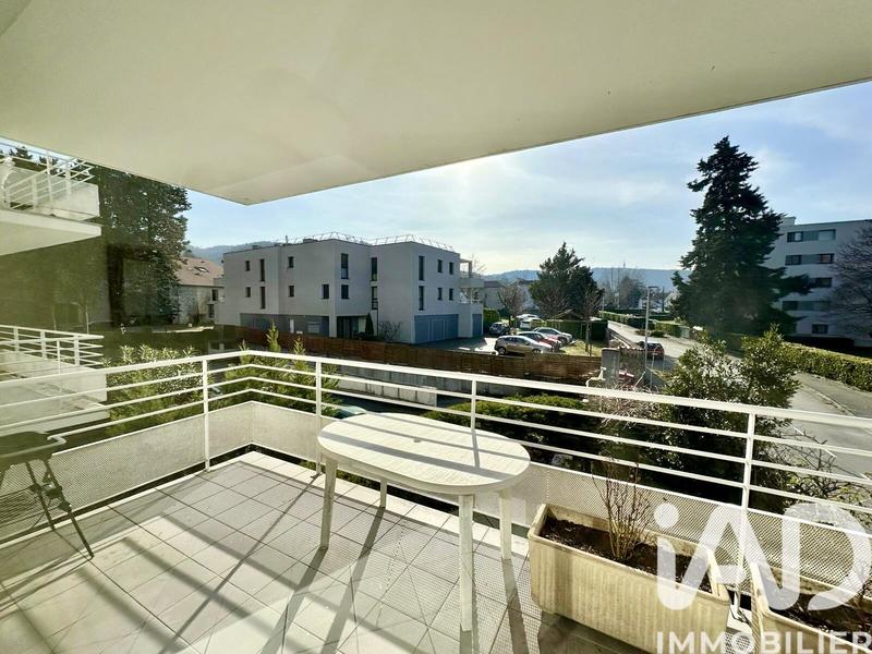 Appartement - 85 m² - 4 pièces