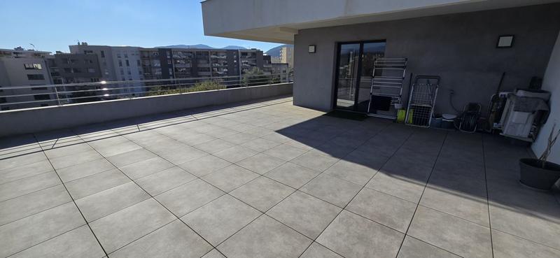 Appartement - 72 m² - 3 pièces