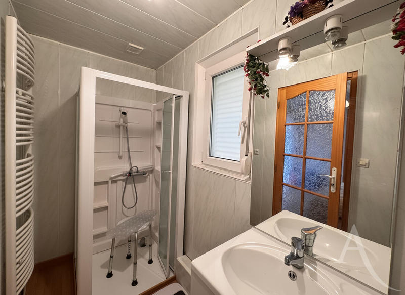 Maison - 100 m² - 6 pièces