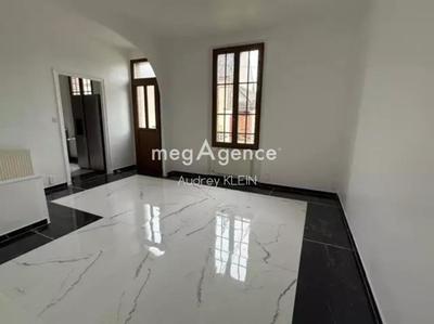 Maison de ville - 69 m² - 4 pièces