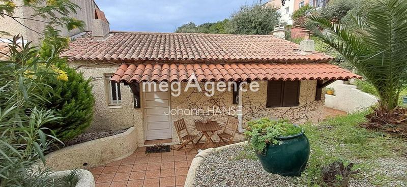 Maison - 101 m² - 4 pièces