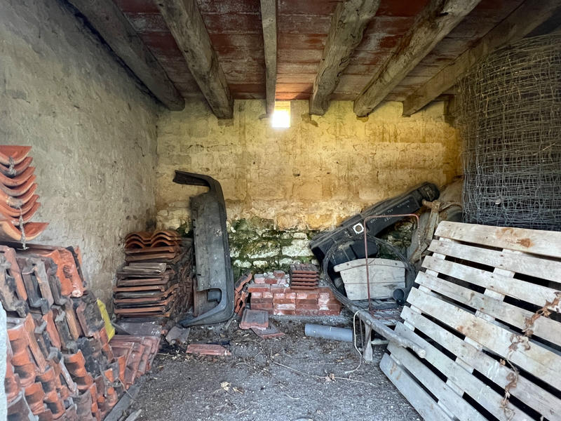 Ferme - 700 m² - 1 pièce