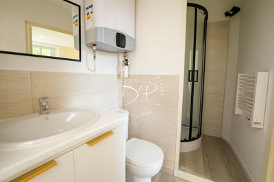 Local commercial - 54 m² - 3 pièces