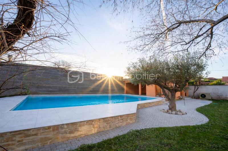 Maison - 193 m² - 6 pièces