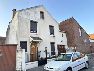 Maison - 87 m² - 4 pièces