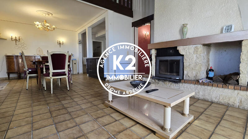 Maison - 135 m² - 7 pièces