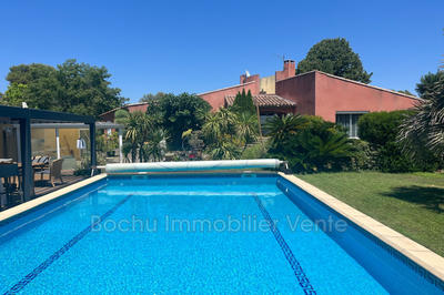 Villa - 200 m² - 5 pièces