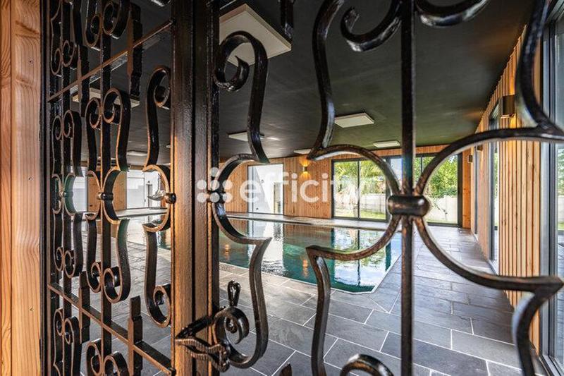 Villa - 686 m² - 14 pièces