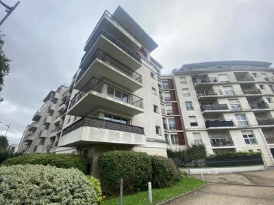 Appartement - 88 m² - 4 pièces