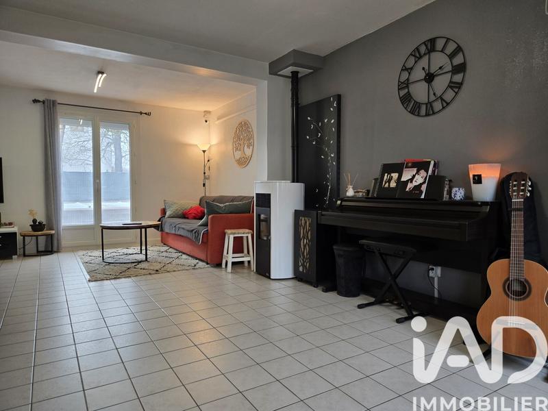 Maison - 90 m² - 4 pièces