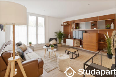 Chambre - 11 m² - 1 pièce