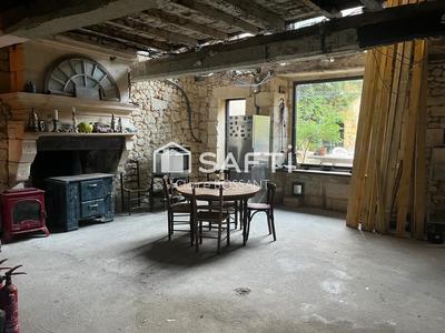 Maison - 232 m² - 6 pièces